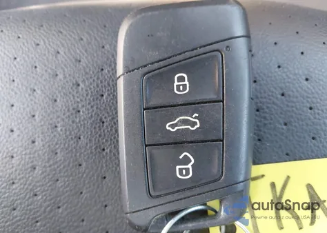 2019 Volkswagen Jetta 1.4T Sel из США, поврежденный, VIN 3VWE57BU2KM056857